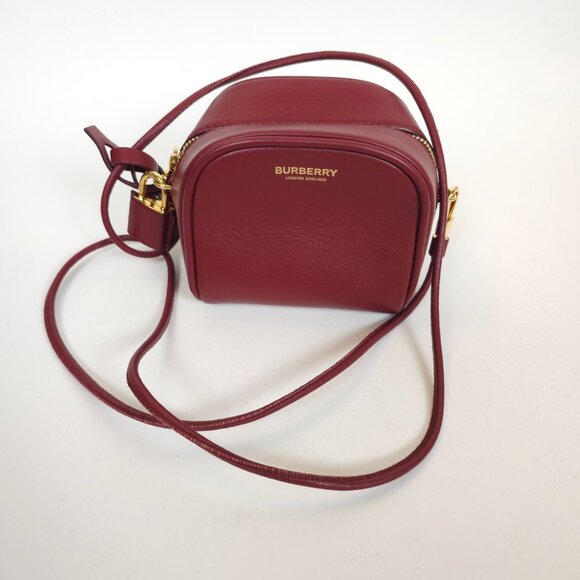 Burberry Cube Micro CB Smooth Mini Bag Red Leather Gold Lock & Key Italy - Picture 13 of 15